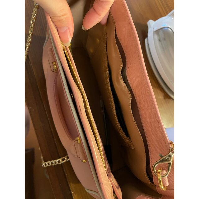 PRADA - プラダ ピンク チェーンショルダーバッグ レアの通販 by 全品