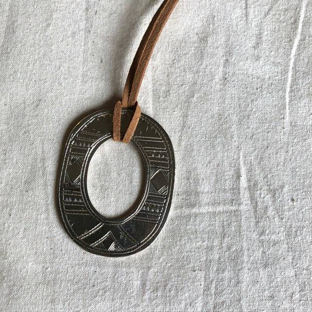 トゥアレグ  ヴィンテージ　シルバー　ペンダント　トップ　刻印あり メンズのアクセサリー(ネックレス)の商品写真