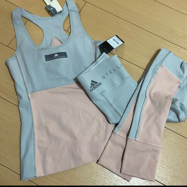 adidas by Stella McCartney(アディダスバイステラマッカートニー)のadidasbyStellaMcCartney 上下セット スポーツ/アウトドアのトレーニング/エクササイズ(ヨガ)の商品写真