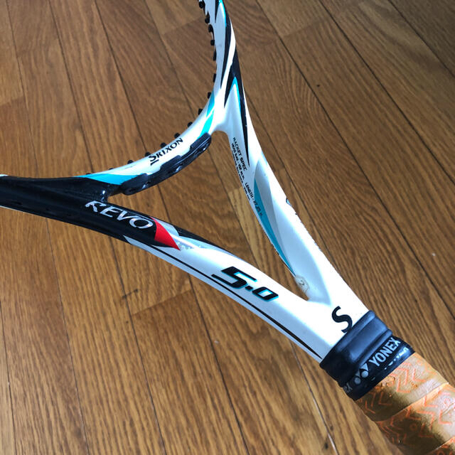 Srixon(スリクソン)のテニスラケット スリクソン revo v 5.0 スポーツ/アウトドアのテニス(ラケット)の商品写真