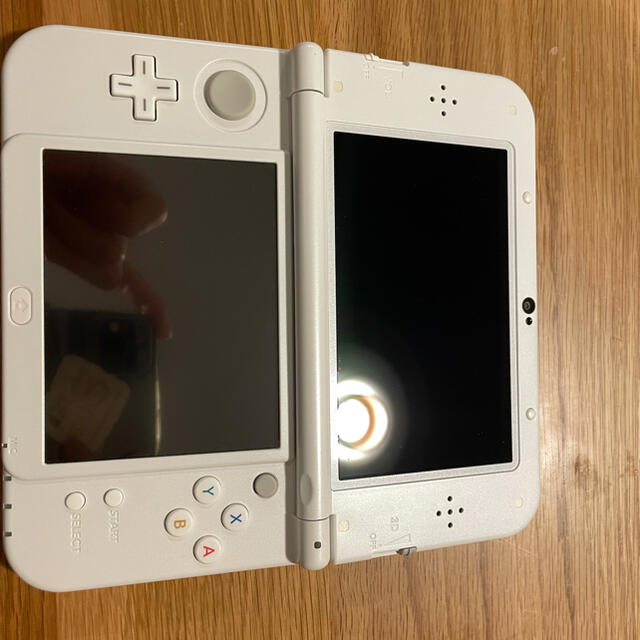 任天堂【美品】Newニンテンドー3DS LL パールホワイト ACアダプタ付き