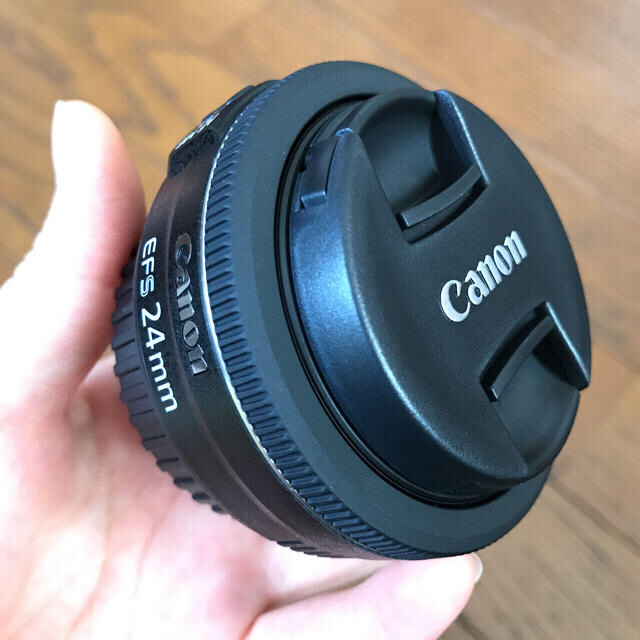 Canon(キヤノン)のCanon単焦点レンズ EFS 24mm f/2.8 STM スマホ/家電/カメラのカメラ(レンズ(単焦点))の商品写真