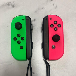ニンテンドースイッチ(Nintendo Switch)の任天堂 Switch ジョイコン ジャンク品 2個(家庭用ゲーム機本体)