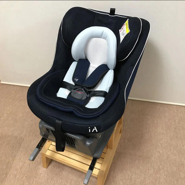 リーマン★ISOFIX★チャイルドシート iA01