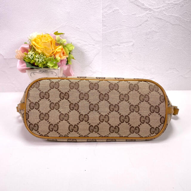 Gucci(グッチ)の★美品★GUCCI　グッチ　アクセサリーポーチ　ベージュ レディースのバッグ(ハンドバッグ)の商品写真