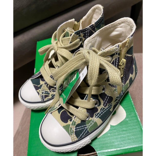 CONVERSE(コンバース)の新品・コンバース　迷彩柄　キッズスニーカー　ハイカット  16cm キッズ/ベビー/マタニティのキッズ靴/シューズ(15cm~)(スニーカー)の商品写真