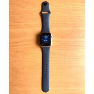 アップル(Apple)の❤️美品❤️アップルウォッチ5 GPS 40mm 　ケース付き(その他)