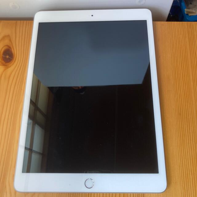Apple iPad 第7世代 wi-fiモデル 32G シルバー ジャンク品