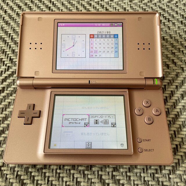 ニンテンドーDS(ニンテンドーDS)のNintendo DS ニンテンド-DS LITE メタリックロゼ エンタメ/ホビーのゲームソフト/ゲーム機本体(携帯用ゲーム機本体)の商品写真