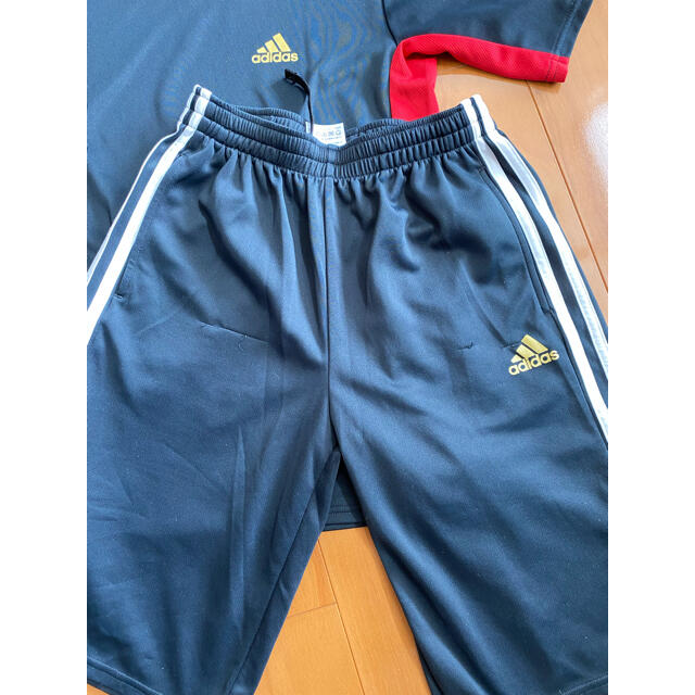 adidas(アディダス)のアディダス　ウェア　上下セット　セットアップ　シャツ　パンツ　Tシャツ スポーツ/アウトドアのサッカー/フットサル(ウェア)の商品写真