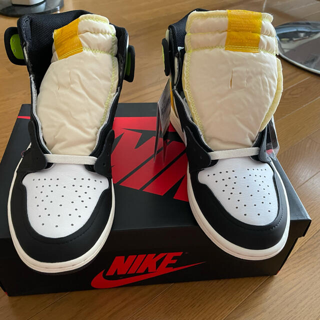 エアジョーダン1NIKE AIR JORDAN 1 エアジョーダン1 ボルトゴールド