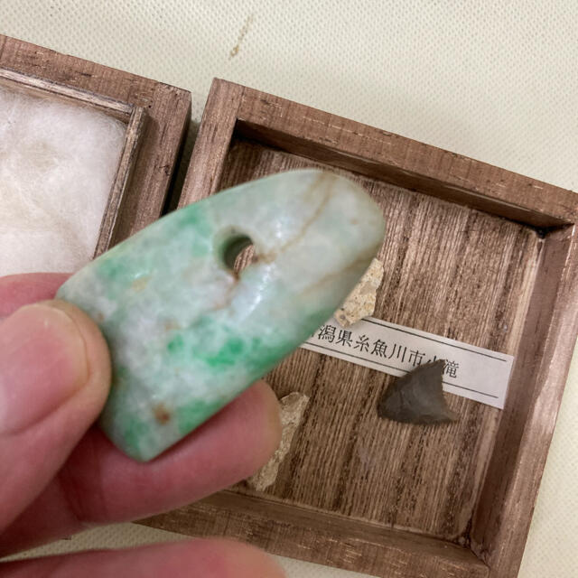 送料無料の商品 値下げ！翡翠出土勾玉大珠 その他