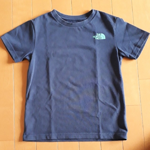 THE NORTH FACE(ザノースフェイス)のTHE NORTH FACE　Tシャツ130センチ キッズ/ベビー/マタニティのキッズ服男の子用(90cm~)(Tシャツ/カットソー)の商品写真