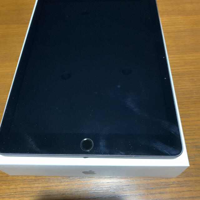 iPad(アイパッド)のporonaise27専用 スマホ/家電/カメラのスマートフォン/携帯電話(スマートフォン本体)の商品写真