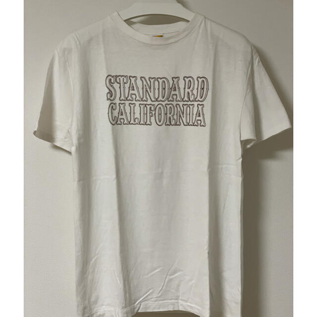 STANDARD CALIFORNIA(スタンダードカリフォルニア)の【値下げ】STANDARD CALIFORNIA Logo Tee L メンズのトップス(Tシャツ/カットソー(半袖/袖なし))の商品写真