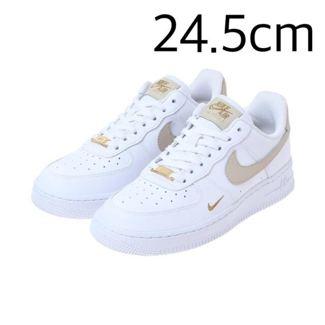 NIKE(ナイキ)のWMNS AIRFORCE 1 '07 ESS エアフォース エッセンシャル レディースの靴/シューズ(スニーカー)の商品写真