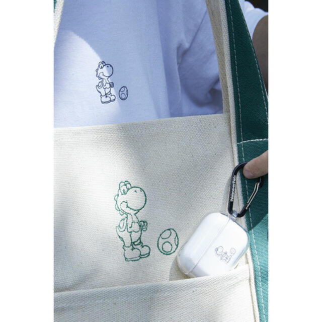 1LDK SELECT(ワンエルディーケーセレクト)のSUPER MARIO "Yoshi" Embroidered Tote Bag メンズのバッグ(トートバッグ)の商品写真