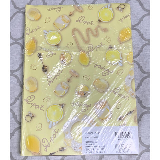 Q-pot.(キューポット)のQｰPOT.Seasonal LOOK BOOK～Bee&Honey&Lemon レディースのバッグ(トートバッグ)の商品写真