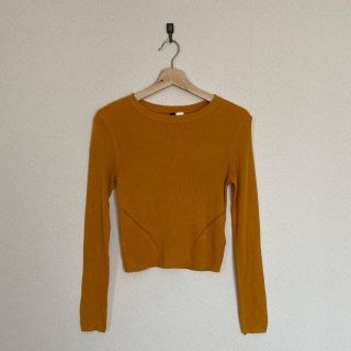 エイチアンドエム(H&M)のH&M セーター　からし　黄色　春服　秋冬　ニット　イエロー　イエベ(ニット/セーター)