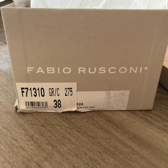 FABIO RUSCONI(ファビオルスコーニ)の新品未使用　fabio rusconi ファーレザーコンビサンダル レディースの靴/シューズ(ローファー/革靴)の商品写真