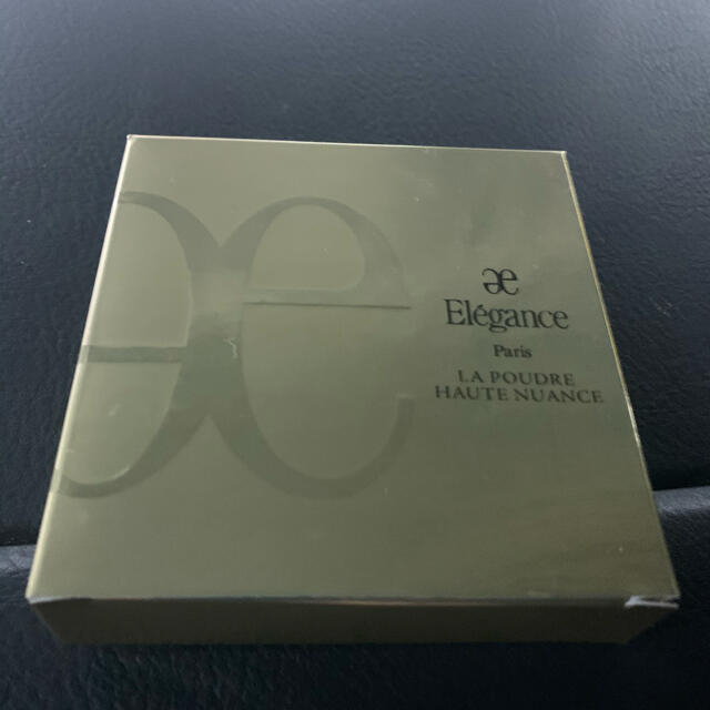 Elégance.(エレガンス)のエレガンスラプードルオートニュアンスＩ コスメ/美容のベースメイク/化粧品(フェイスパウダー)の商品写真