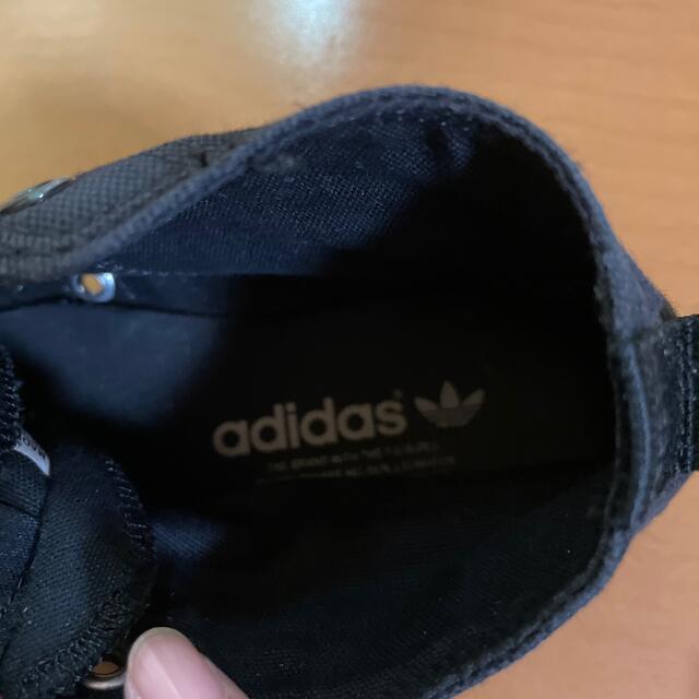 adidas(アディダス)のアディダス　ハイカットシューズ　黒　25.5センチ　12日まで レディースの靴/シューズ(スニーカー)の商品写真