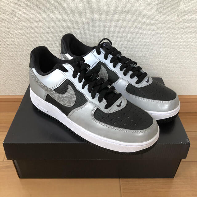 NIKE(ナイキ)のNIKE エアフォース1  AIRFORCE 1シルバースネーク 黒蛇 メンズの靴/シューズ(スニーカー)の商品写真