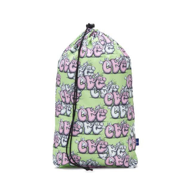 COMME des GARCONS(コムデギャルソン)のCDG SHIRT x KAWS PATTERN PRINTED BAG メンズのバッグ(ショルダーバッグ)の商品写真