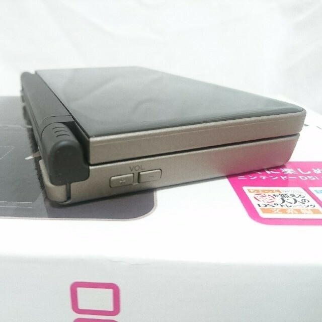 ニンテンドーDS(ニンテンドーDS)のNintendo DS ニンテンドー DSI LL DARK BROWN エンタメ/ホビーのゲームソフト/ゲーム機本体(携帯用ゲーム機本体)の商品写真