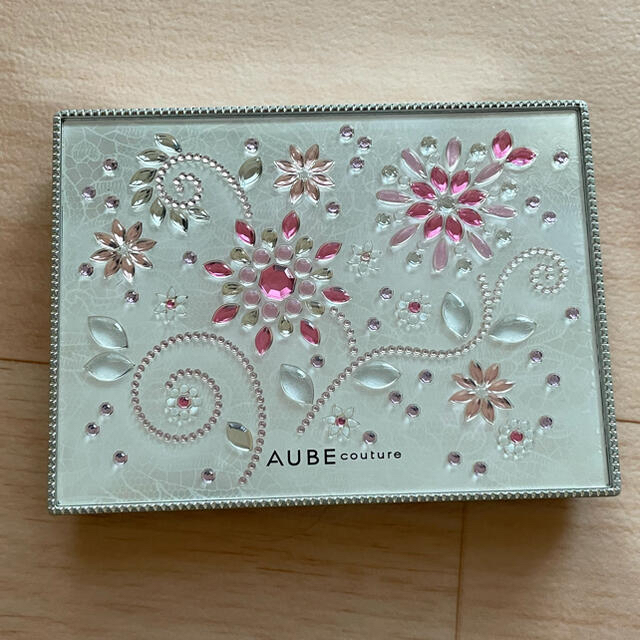 AUBE couture(オーブクチュール)のオーブクチュール コスメ/美容のベースメイク/化粧品(アイシャドウ)の商品写真