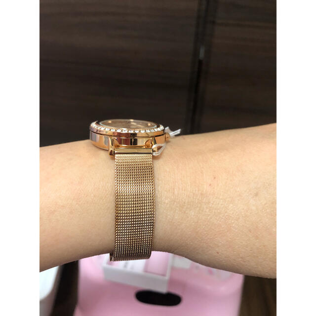 サンリオ(サンリオ)のハローキティ  腕時計　レディース レディースのファッション小物(腕時計)の商品写真