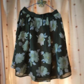 ミッシュマッシュ(MISCH MASCH)の♡花柄スカート♡(ひざ丈スカート)