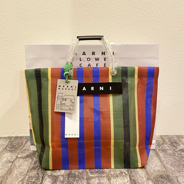 グリーン新品　新色　MARNI マルニフラワーカフェ　ストライプバッグ　DEEPLAKE