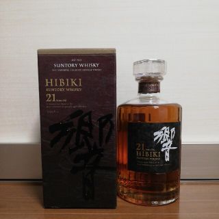 サントリー 響 21年 700ml 新品未開栓品 化粧箱付き
