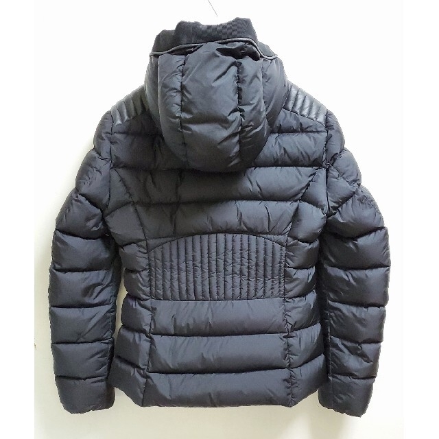 MONCLER(モンクレール)のmoncler tetra black レディースのジャケット/アウター(ダウンジャケット)の商品写真