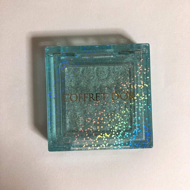 COFFRET D'OR(コフレドール)のCOFFRET D'OR♡コフレドール プレミアムシャイン 04 ブルー  コスメ/美容のベースメイク/化粧品(アイシャドウ)の商品写真