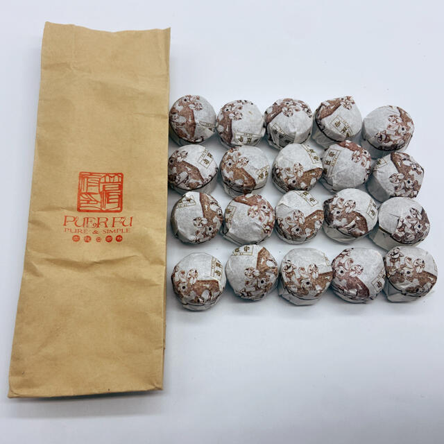 哈尼古茶 云南省 プーアル茶 puerfu 小沱茶 熟茶 20コ 食品/飲料/酒の飲料(茶)の商品写真