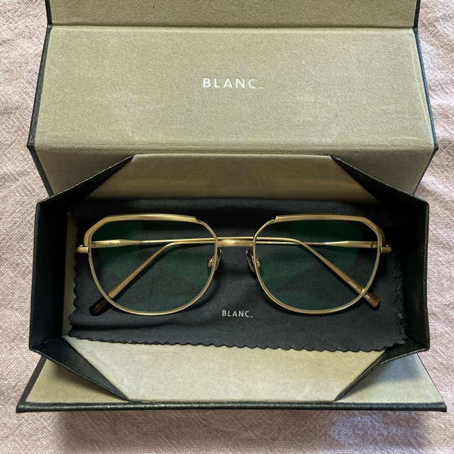 Ayame(アヤメ)の【専用】BLANC ブラン 眼鏡 レディースのファッション小物(サングラス/メガネ)の商品写真