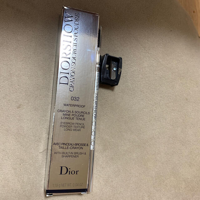 Christian Dior(クリスチャンディオール)の新品* Dior*ディオールショウスルシィルプードルウォータープルーフ コスメ/美容のベースメイク/化粧品(アイブロウペンシル)の商品写真