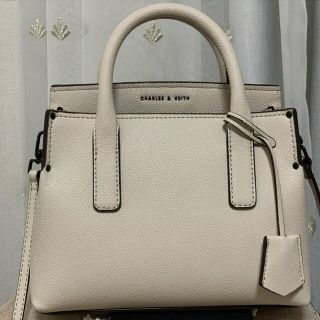 チャールズアンドキース(Charles and Keith)のみなみ様専用チャールズ＆キース ショルダーバッグ(ショルダーバッグ)