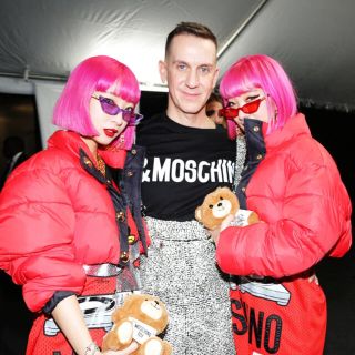 モスキーノ(MOSCHINO)の最終価格❗️H&M ✖️MOSCHINO  ショートジャケット　AMIAYA着(ダウンジャケット)