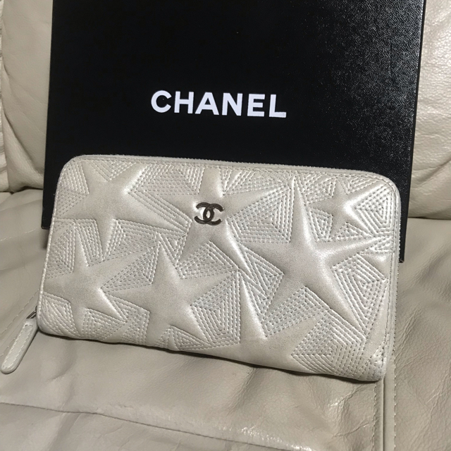 CHANEL シャネル 長財布 シャネル スターエンボス シャネル 財布 美品