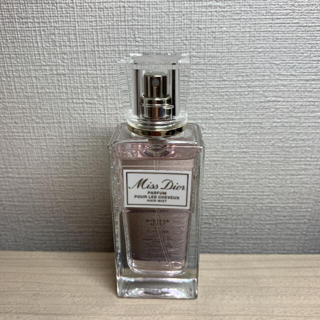 Christian Dior(クリスチャンディオール)のミス ディオール ヘア ミスト 30ml 美品 コスメ/美容のヘアケア/スタイリング(ヘアウォーター/ヘアミスト)の商品写真