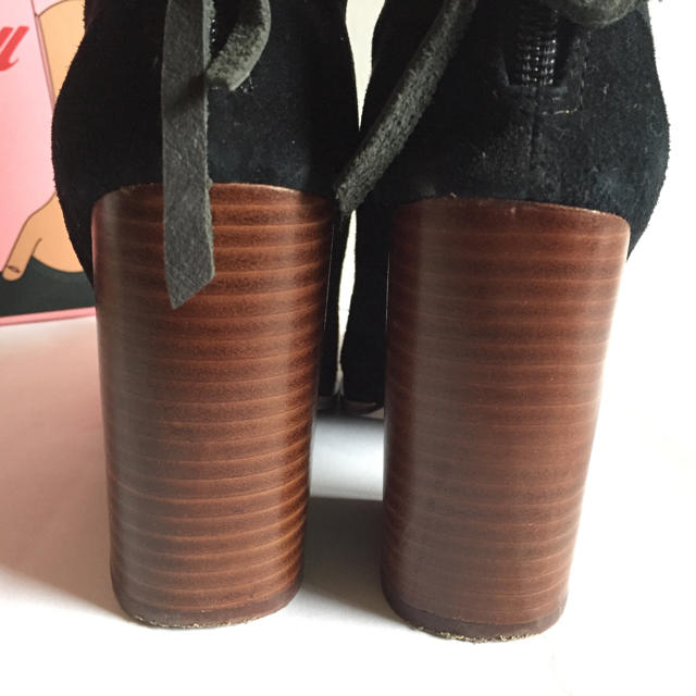 JEFFREY CAMPBELL(ジェフリーキャンベル)のjeffrey campbell ショートブーツ チャンキーヒール レディースの靴/シューズ(ブーツ)の商品写真