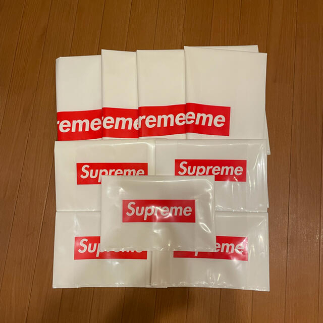 Supreme(シュプリーム)のsupreme ビニール ショッパー 袋 未使用 合計12枚 まとめ売り BOX メンズのファッション小物(その他)の商品写真