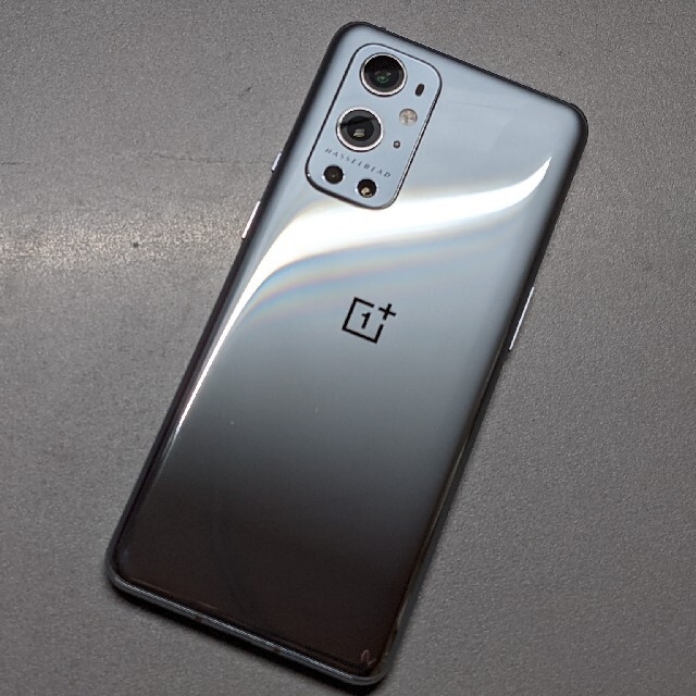 ANDROID(アンドロイド)のoneplus9 pro 5g 12/256GB シルバー　中国版 スマホ/家電/カメラのスマートフォン/携帯電話(スマートフォン本体)の商品写真