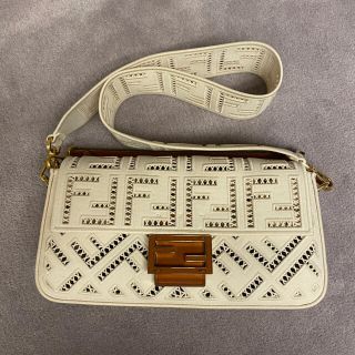 フェンディ(FENDI)のフェンディ　バケットバック(ショルダーバッグ)