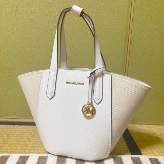 マイケルコース(Michael Kors)のマイケルコース トートバッグ【明日出品取り下げ予定価格】(トートバッグ)