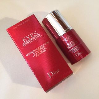 ディオール(Dior)の★手数料0円期間限定★新品未使用 ディオール アイ エッセンシャル（目元美容液）(アイケア/アイクリーム)