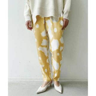 アパルトモンドゥーズィエムクラス(L'Appartement DEUXIEME CLASSE)のアパルトモン BANANATIME Tapered Pants 新品 34(カジュアルパンツ)